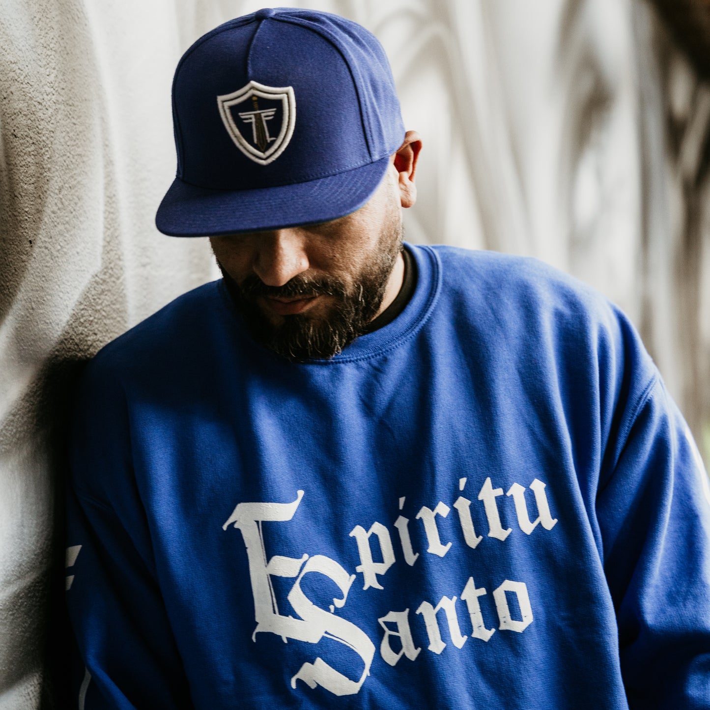 Espíritu Santo blue crew neck